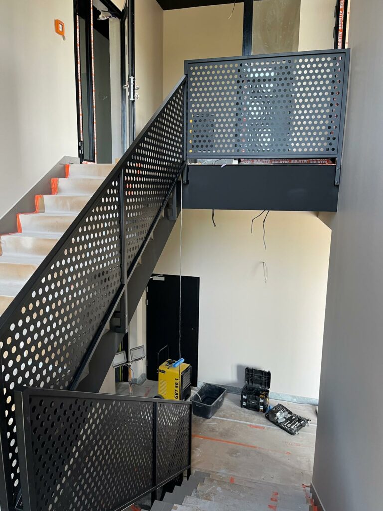 PHOTO-2025-10-03-13-13-07